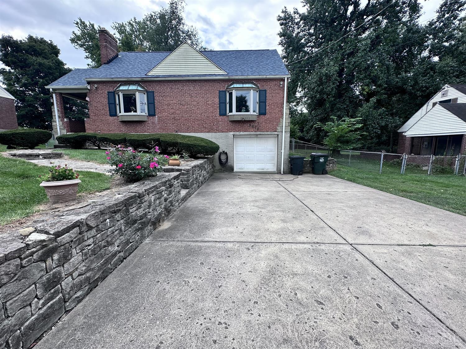 5975 East Kemper Road Sharonville, OH 45241 - Photo 2 of 23