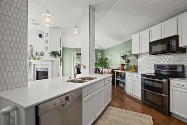 $334,800 | 1205 Crossvine Way, Pflugerville, TX 78660