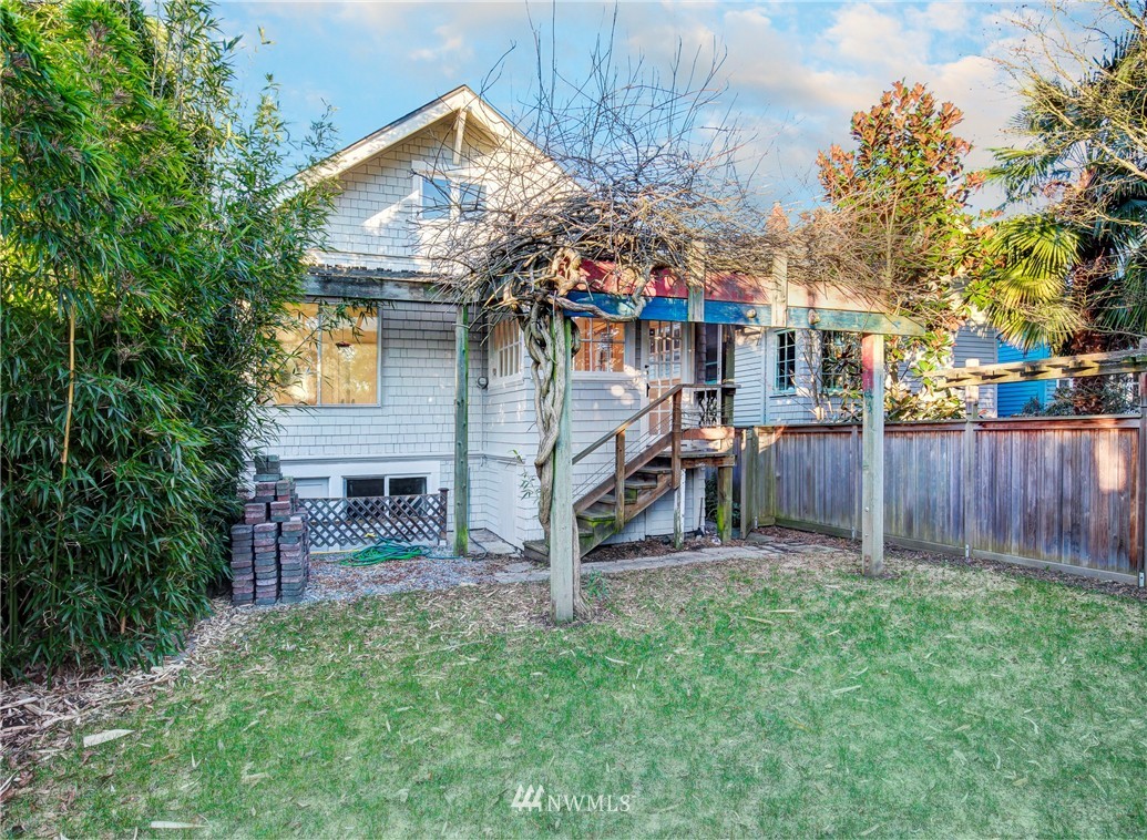 135 North 76th Street Seattle, WA 98103 - Photo 14 of 15