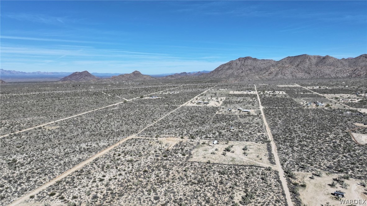 11961 Sherry Road Yucca, AZ 86438 - Photo 8 of 11