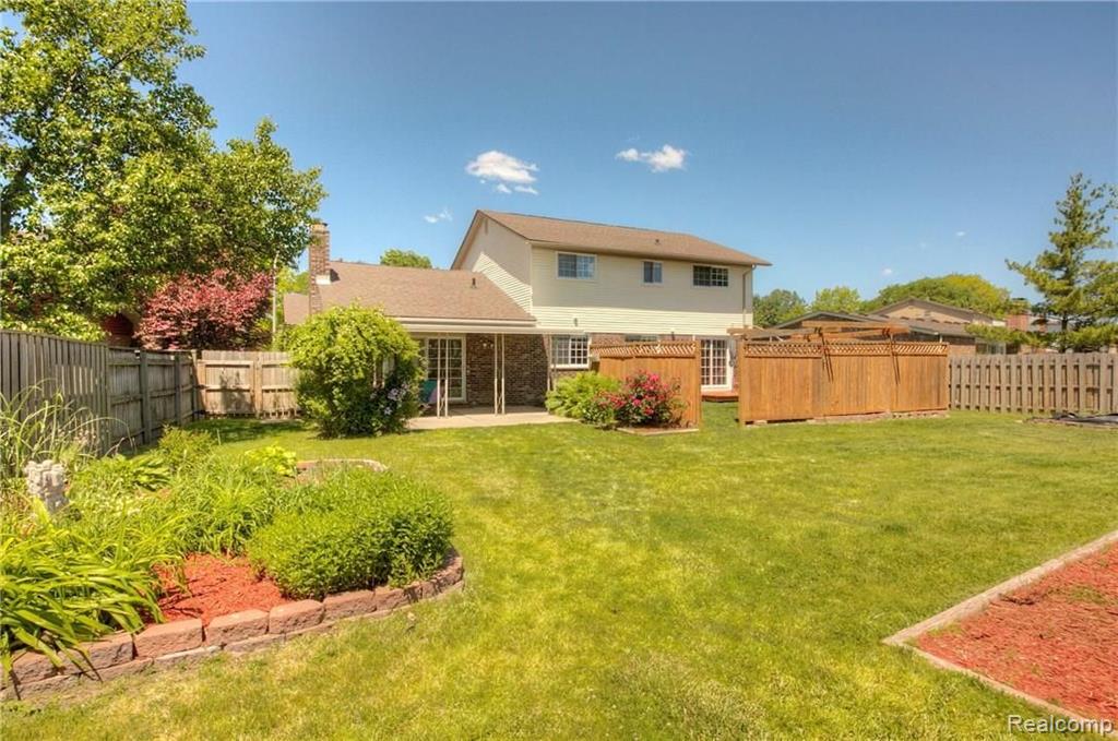 7398 Kingsbridge Road Canton, MI 48187 - Photo 43 of 47 Gallery Image 43