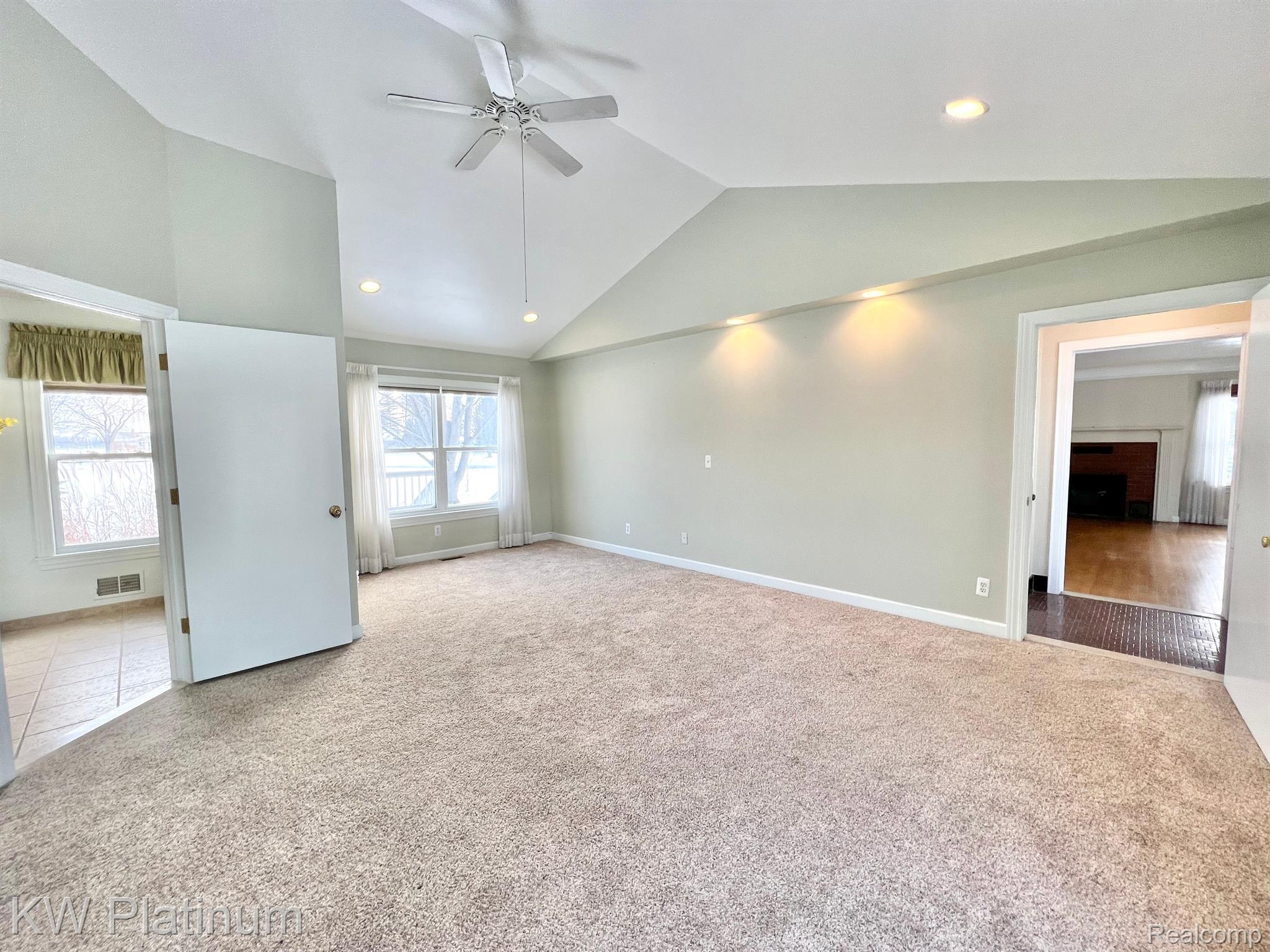 6883 South River Road Marine City, MI 48039 - Photo 17 of 40 Gallery Image 17
