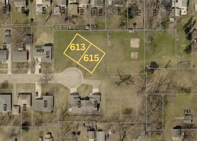 $15,000 | 613-615 Giles Place, Albert Lea, MN 56007