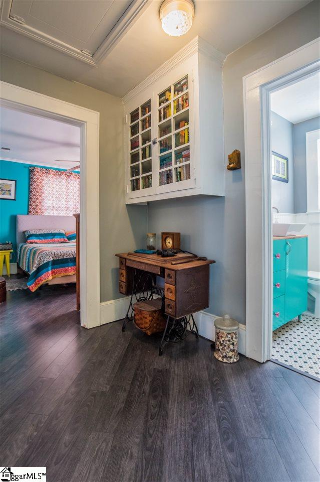 111 Lowndes Hill Road Greenville, SC 29607 - Photo 12 of 29