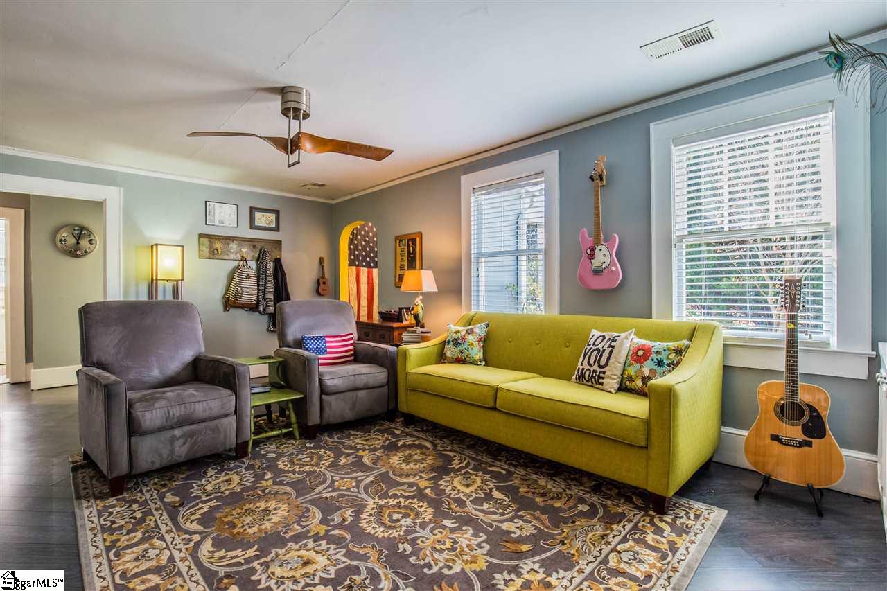 111 Lowndes Hill Road Greenville, SC 29607 - Photo 4 of 29