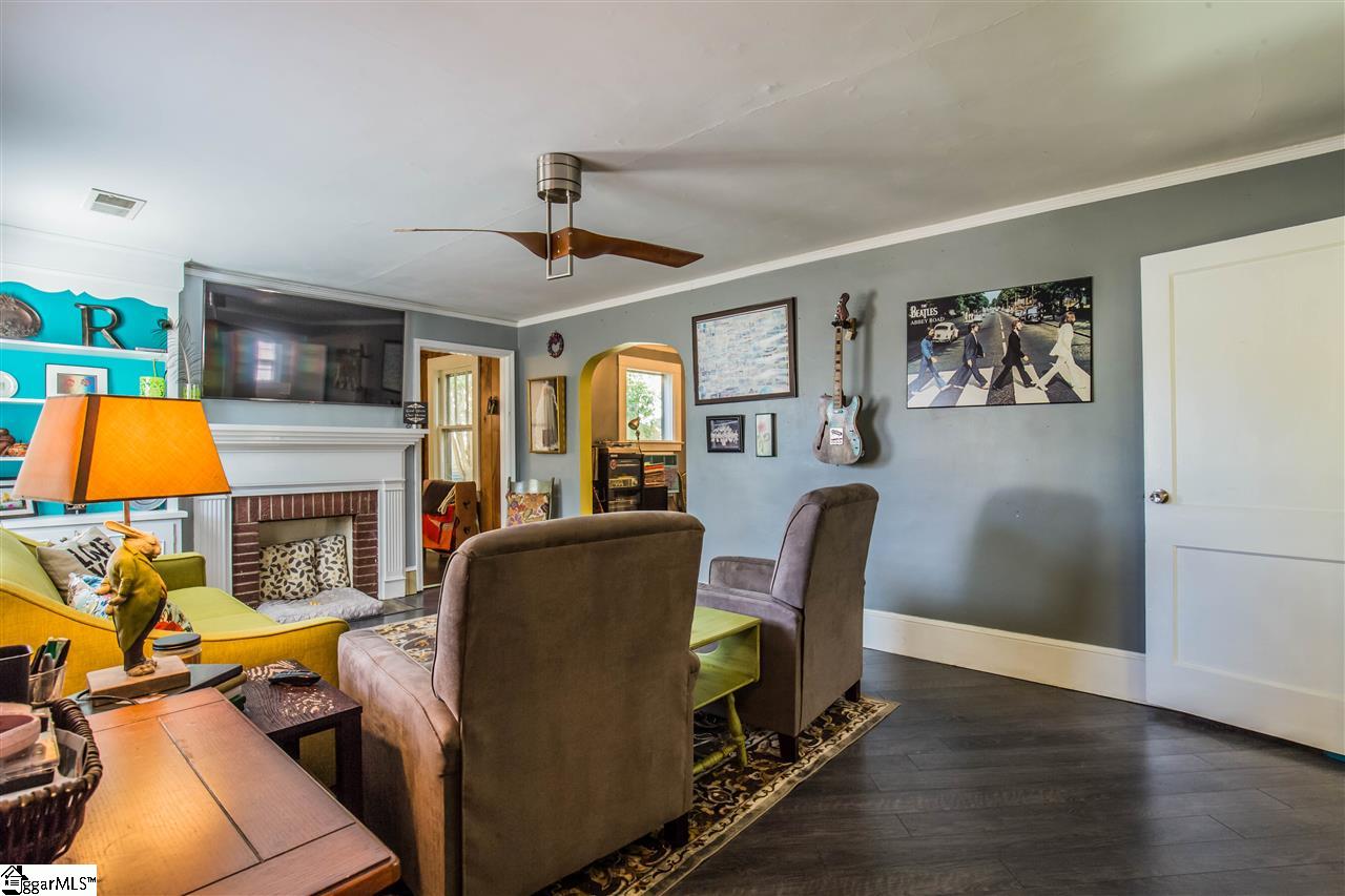 111 Lowndes Hill Road Greenville, SC 29607 - Photo 5 of 29