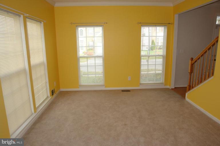 7779 Rotherham Drive Hanover, MD 21076 - Photo 5 of 17 Living Room
