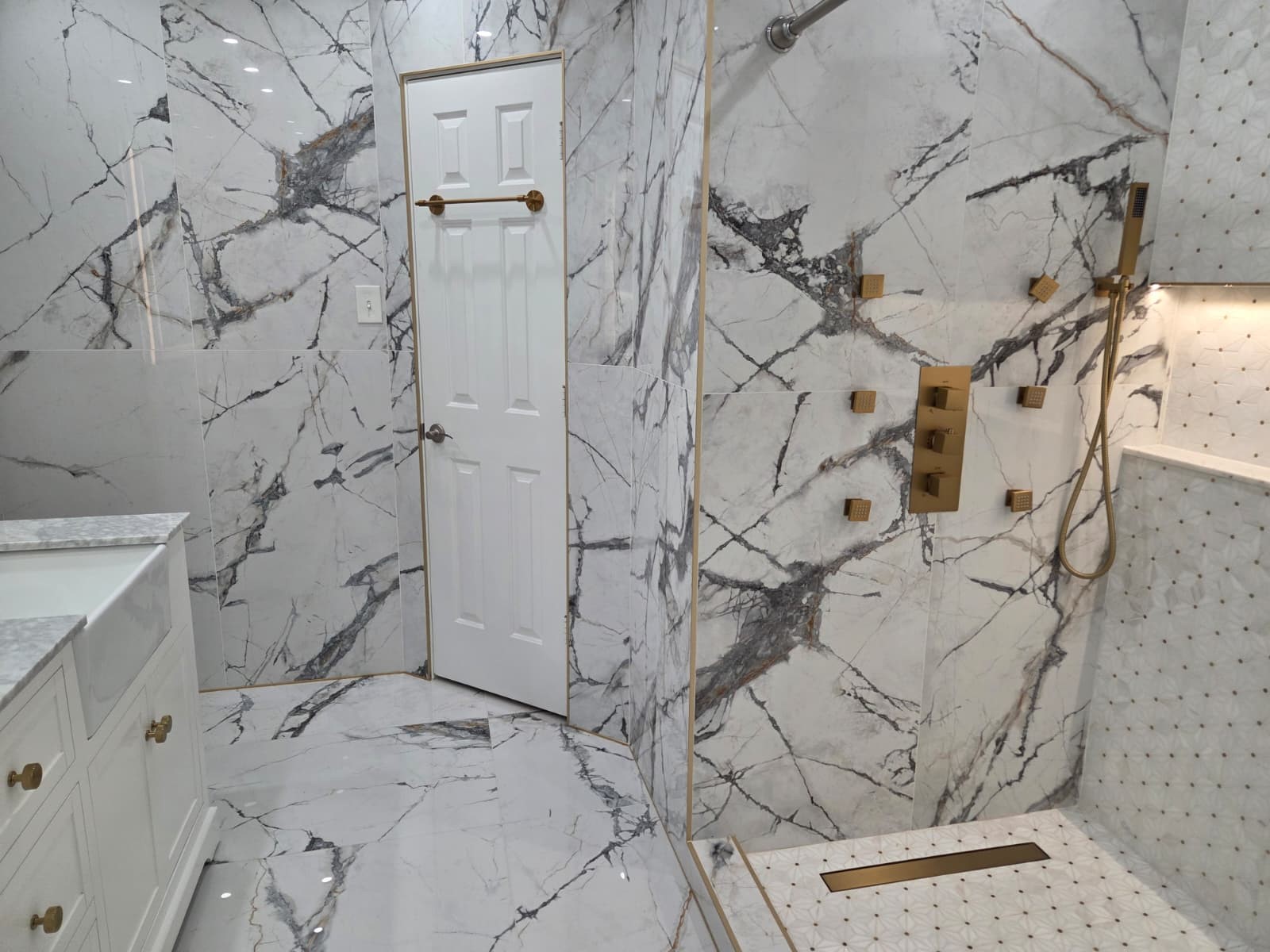 7019 Brody Lane Houston, TX 77083 - Photo 10 of 26 a dirty bathroom with white tiles