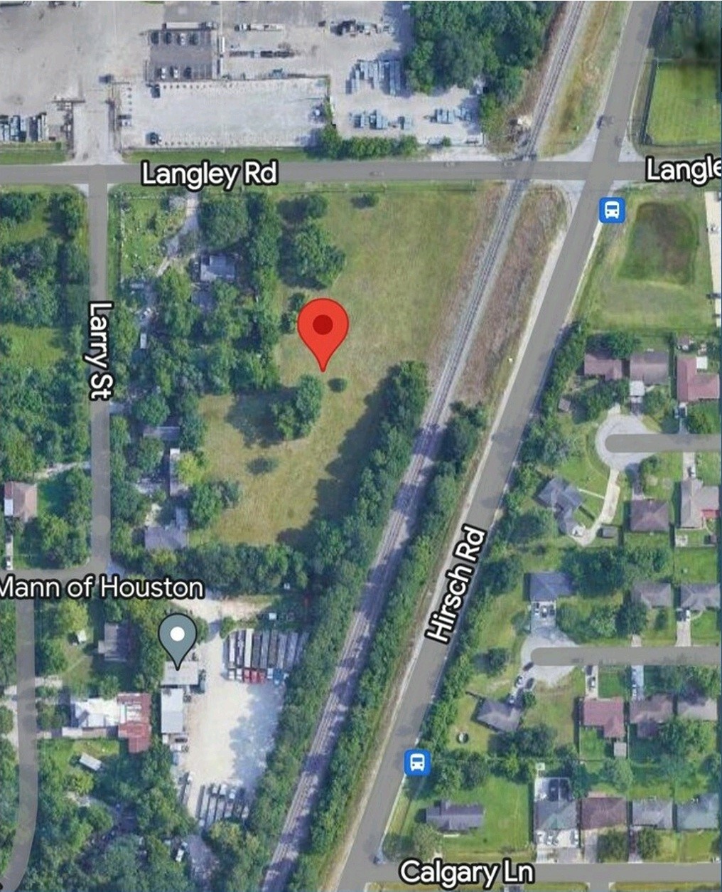 4918 Langley Road Houston, TX 77093 - Photo 4 of 5 a view of outdoor space swimming pool and outdoor seating