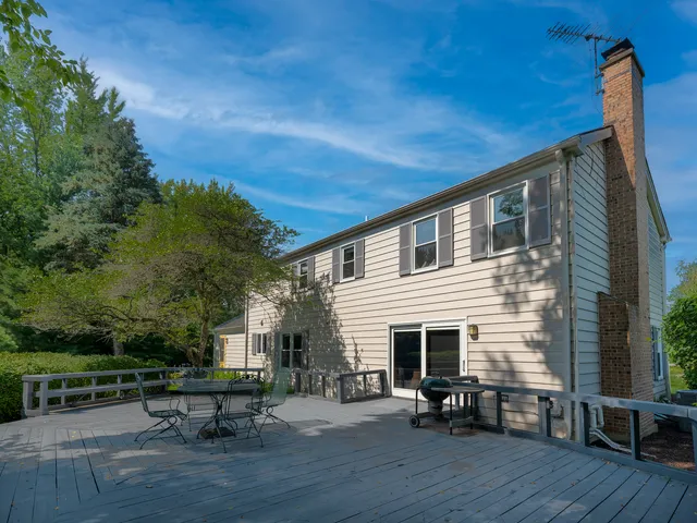 $619,000 | 25707 Eagle Drive, Mundelein, IL 60060