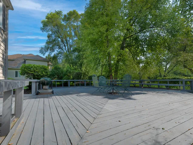 $619,000 | 25707 Eagle Drive, Mundelein, IL 60060