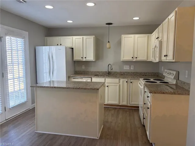 $1,600 | 4642 Cross Ridge Lane, Greensboro, NC 27410