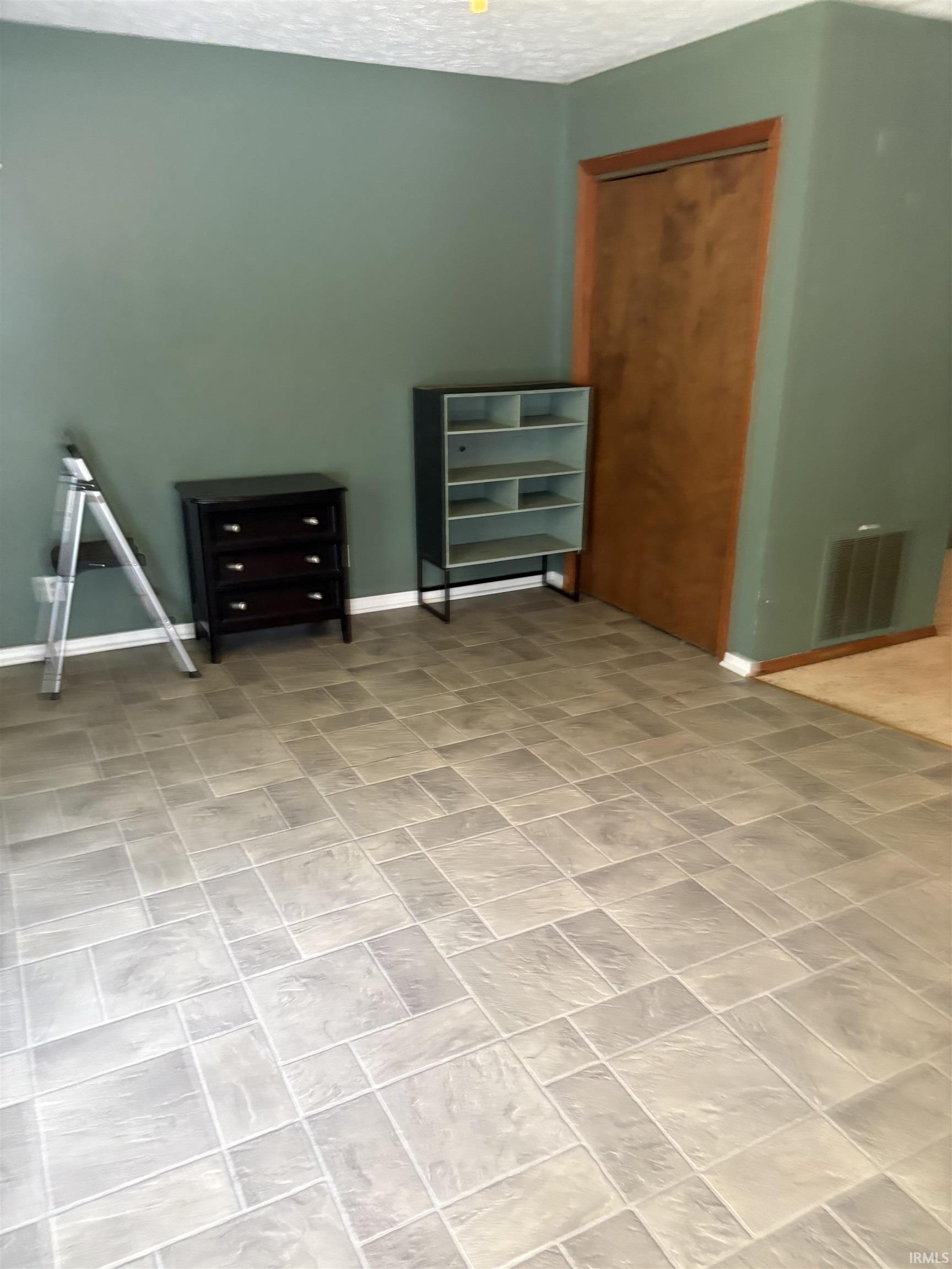 3617 South Leonard Springs Road Bloomington, IN 47403 - Photo 11 of 15