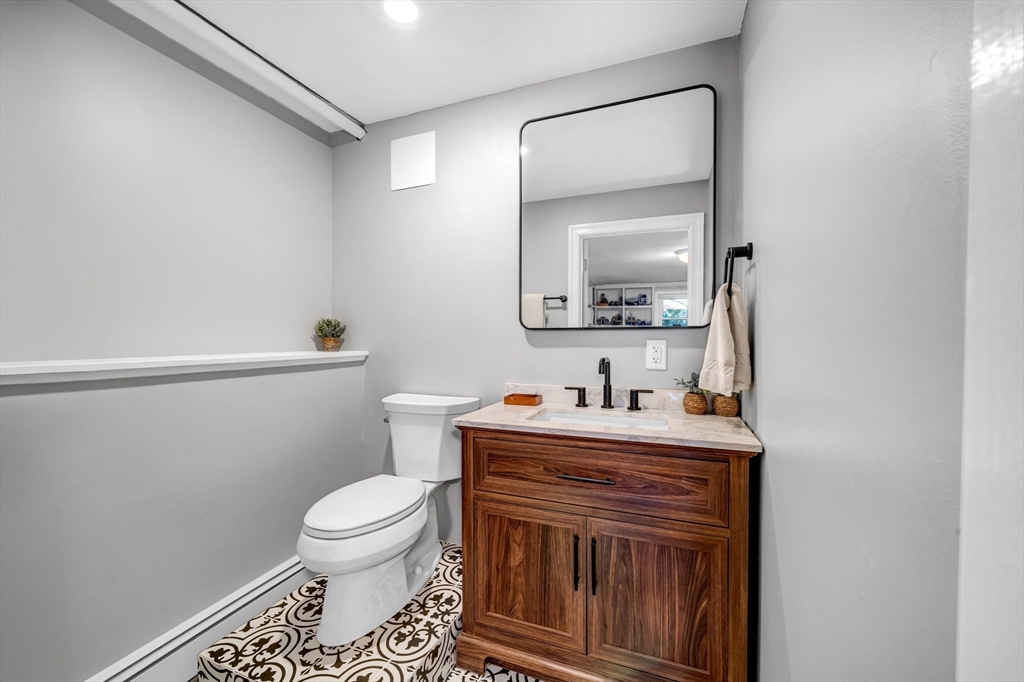 4 Richard Circle Andover, MA 01810 - Photo 30 of 41