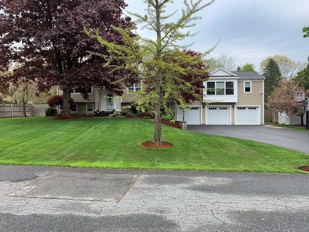 4 Richard Circle Andover, MA 01810 - Photo 37 of 41