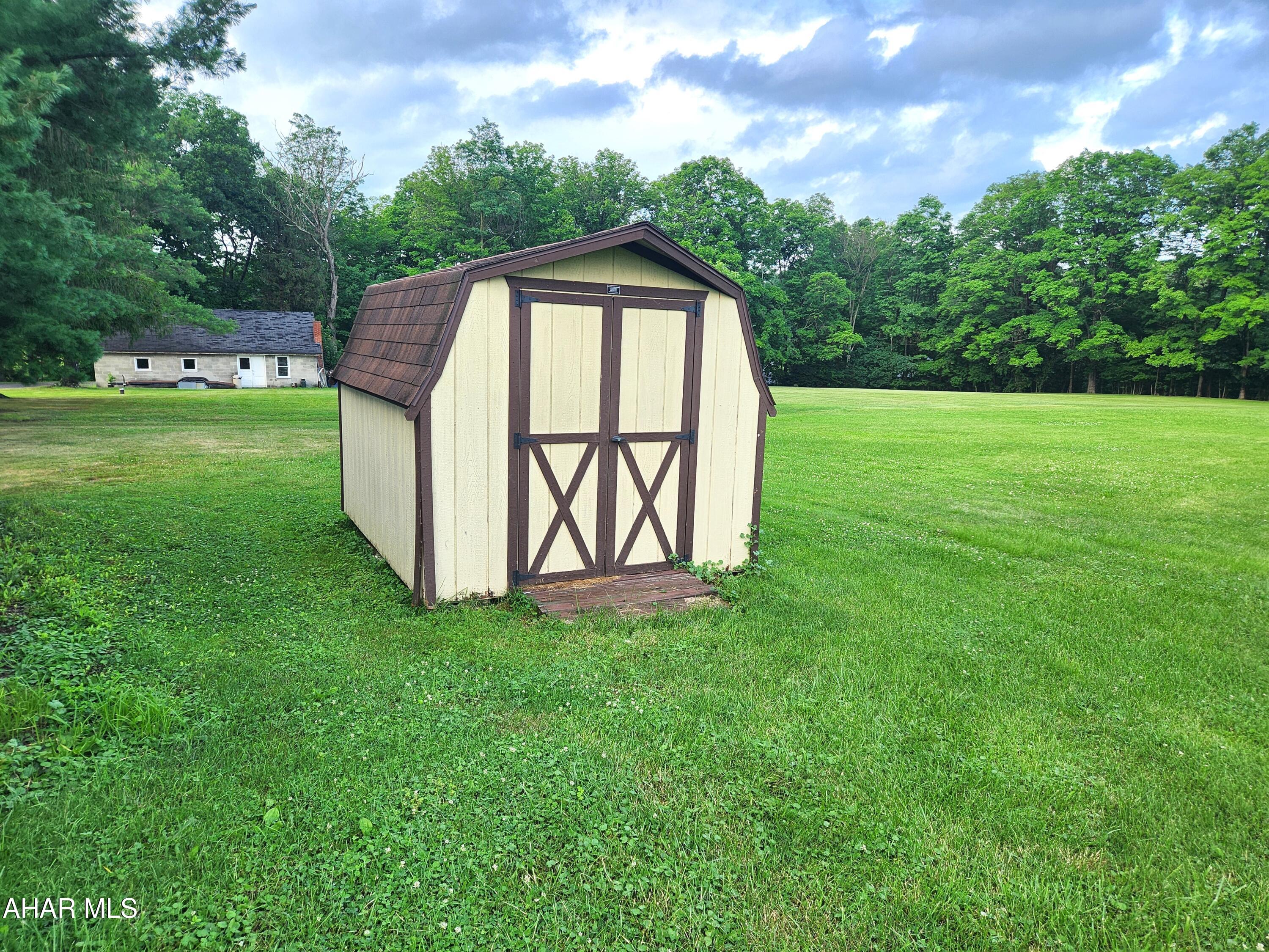 4730 Cortland Road New Paris, PA 15554 - Photo 41 of 44
