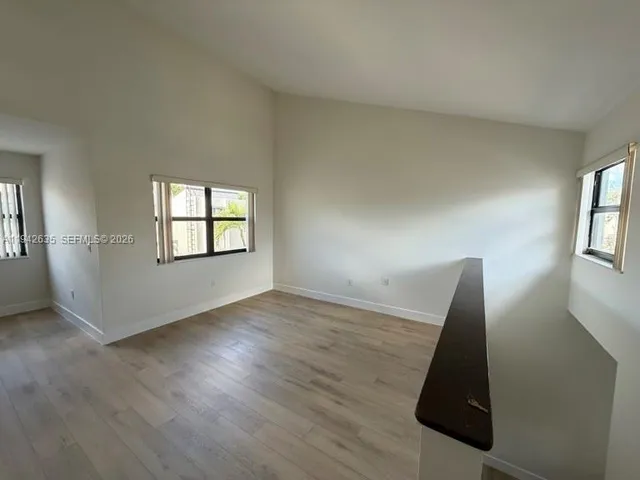 $2,800 | 10231 Fontainebleau Boulevard, Unit 201, Miami, FL 33172