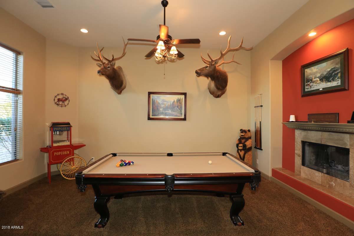 1647 West Briles Road Phoenix, AZ 85085 - Photo 21 of 58 Living Room2
