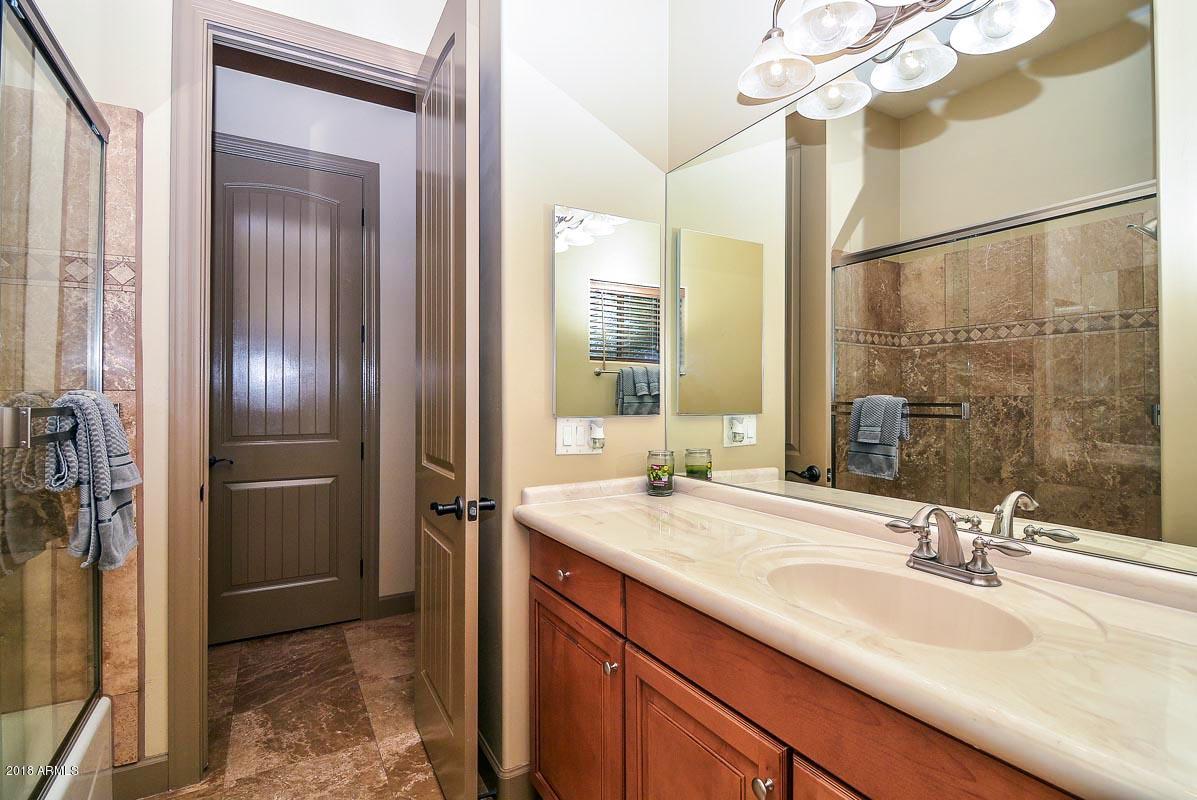 1647 West Briles Road Phoenix, AZ 85085 - Photo 29 of 58 2nd Bedroom Ensuite lt