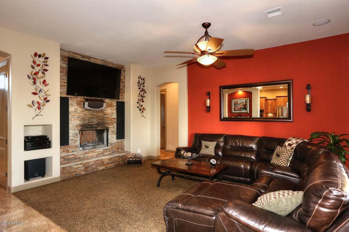 1647 West Briles Road Phoenix, AZ 85085 - Photo 7 of 58 Family Room