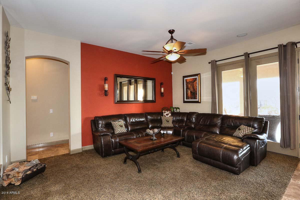 1647 West Briles Road Phoenix, AZ 85085 - Photo 8 of 58 Family Room2
