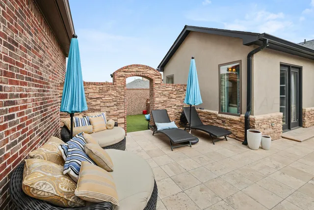 $1,395,000 | 6011 Tuscany Village, Amarillo, TX 79119