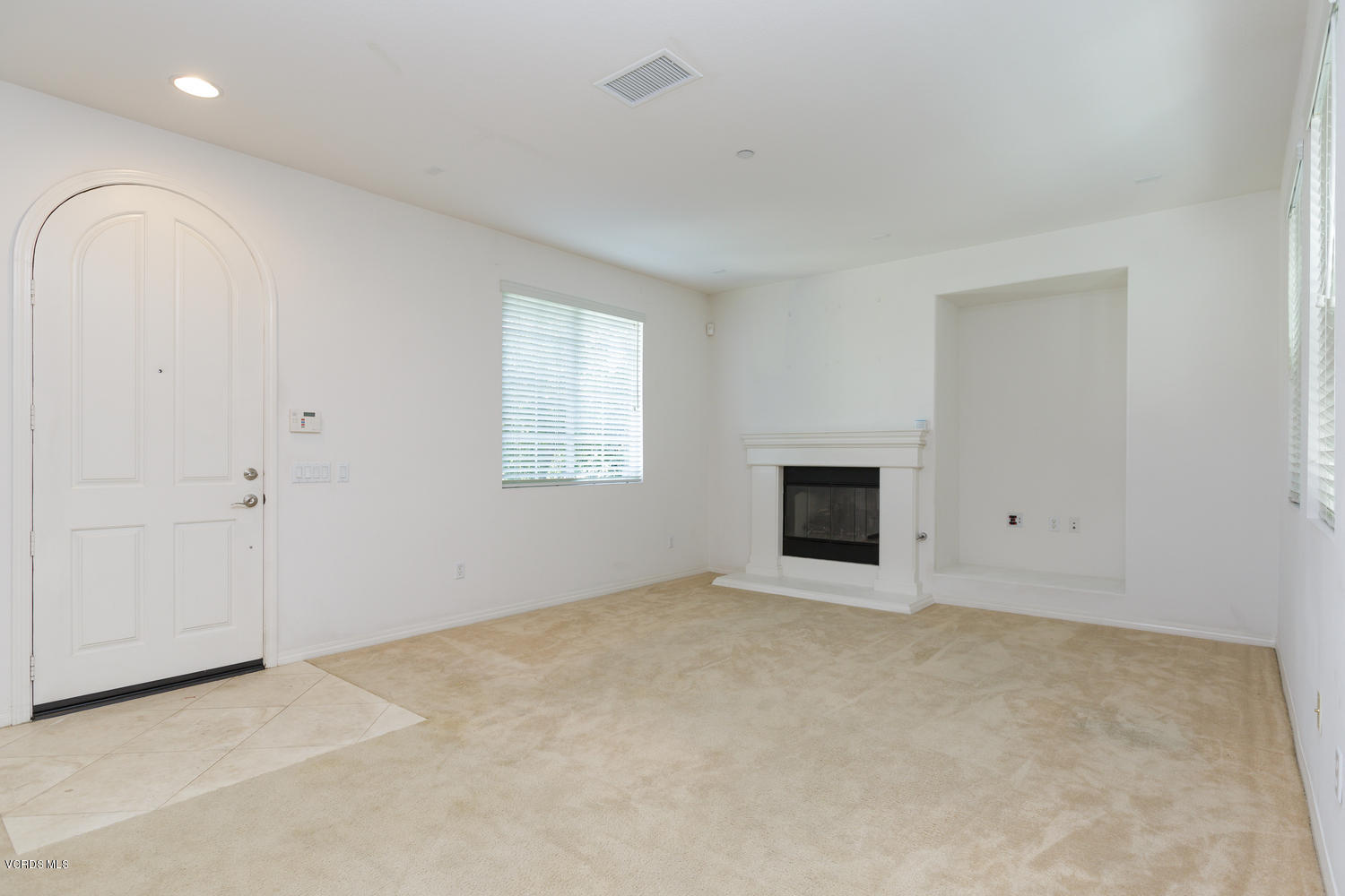1455 Donegal Way Oxnard, CA 93035 - Photo 2 of 32 an empty room with windows