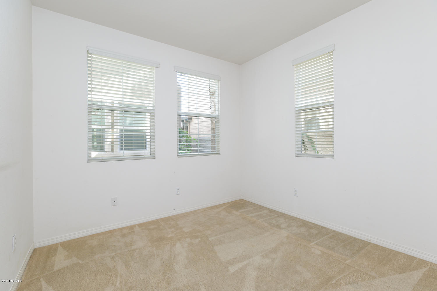 1455 Donegal Way Oxnard, CA 93035 - Photo 25 of 32 a view of a room with windows