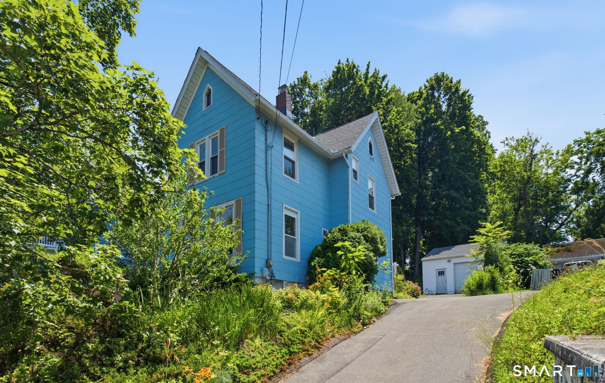 24 Summit Street Meriden, CT 06450 - Photo 2 of 30