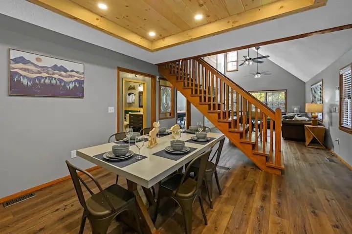 3409 Line Springs Road Sevierville, TN 37862 - Photo 14 of 35 a view of a dining room with furniture window and wooden floor