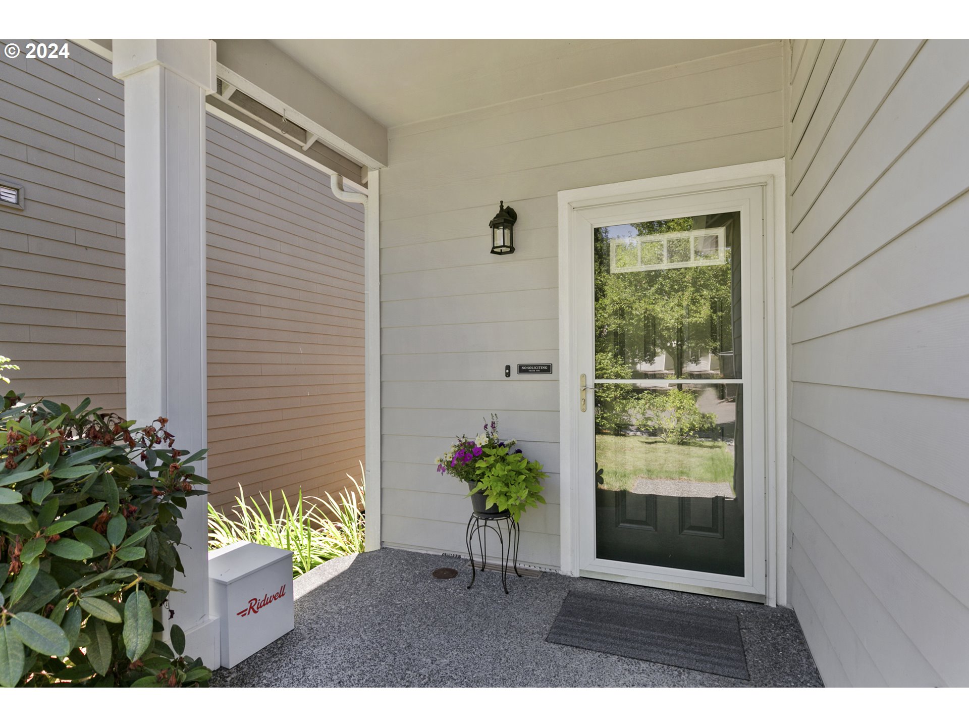 3041 South Cedar Ridge Drive Ridgefield, WA 98642 - Photo 25 of 26 a view of entryway with garden