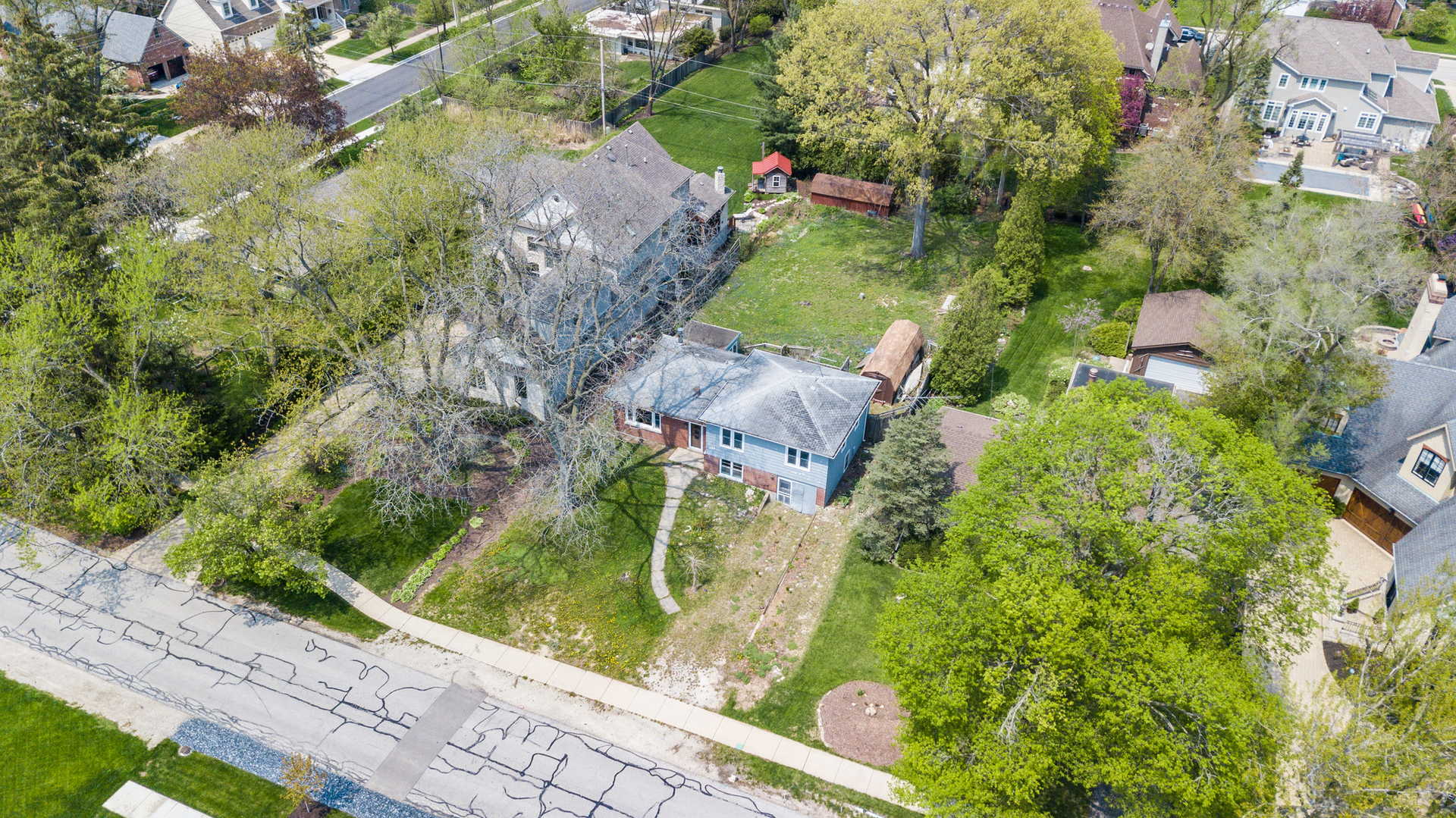 829 East Hillside Road Naperville, IL 60540 - Photo 5 of 5