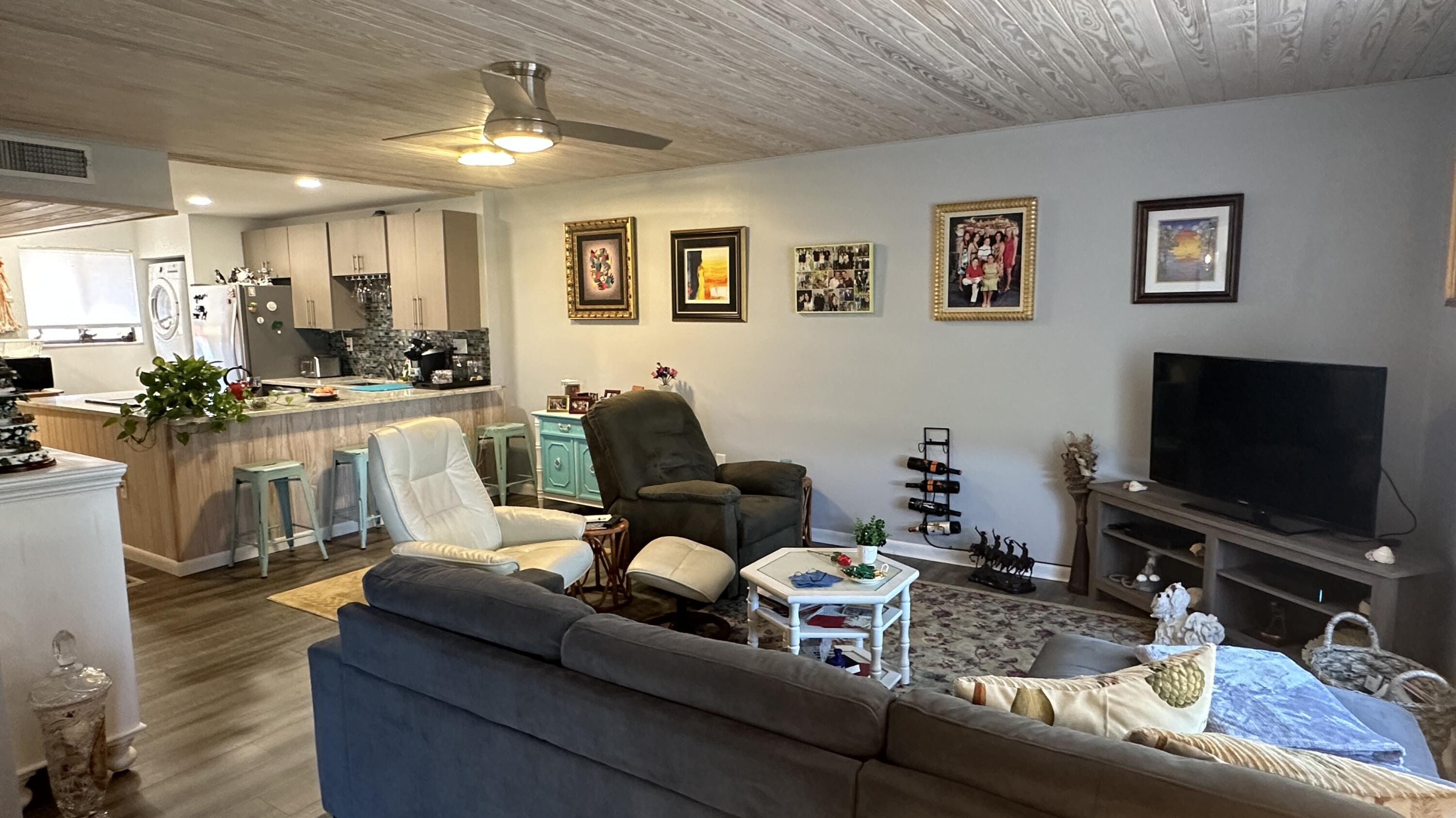 5355 Southeast Miles Grant Road, Unit 209 Stuart, FL 34997 - Photo 4 of 31 lr7