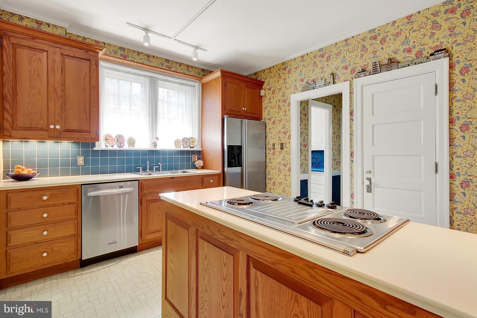1302 Orchard Road Reading, PA 19611 - Photo 11 of 30 Gallery Image 11