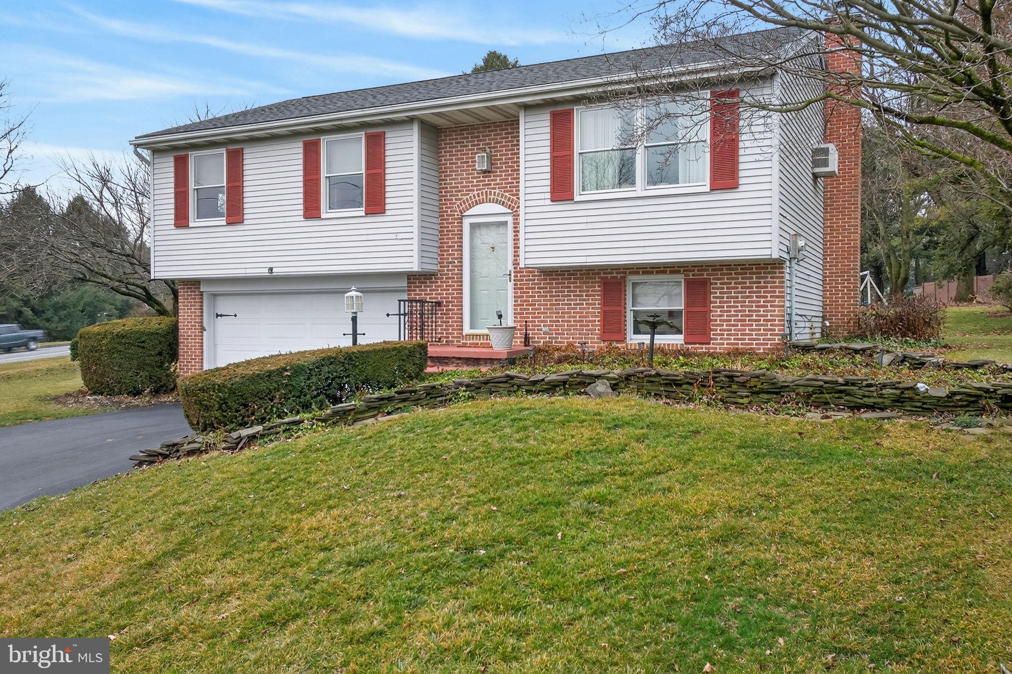 906 Snapper Dam Road Landisville, PA 17538 - Photo 3 of 43 Front View