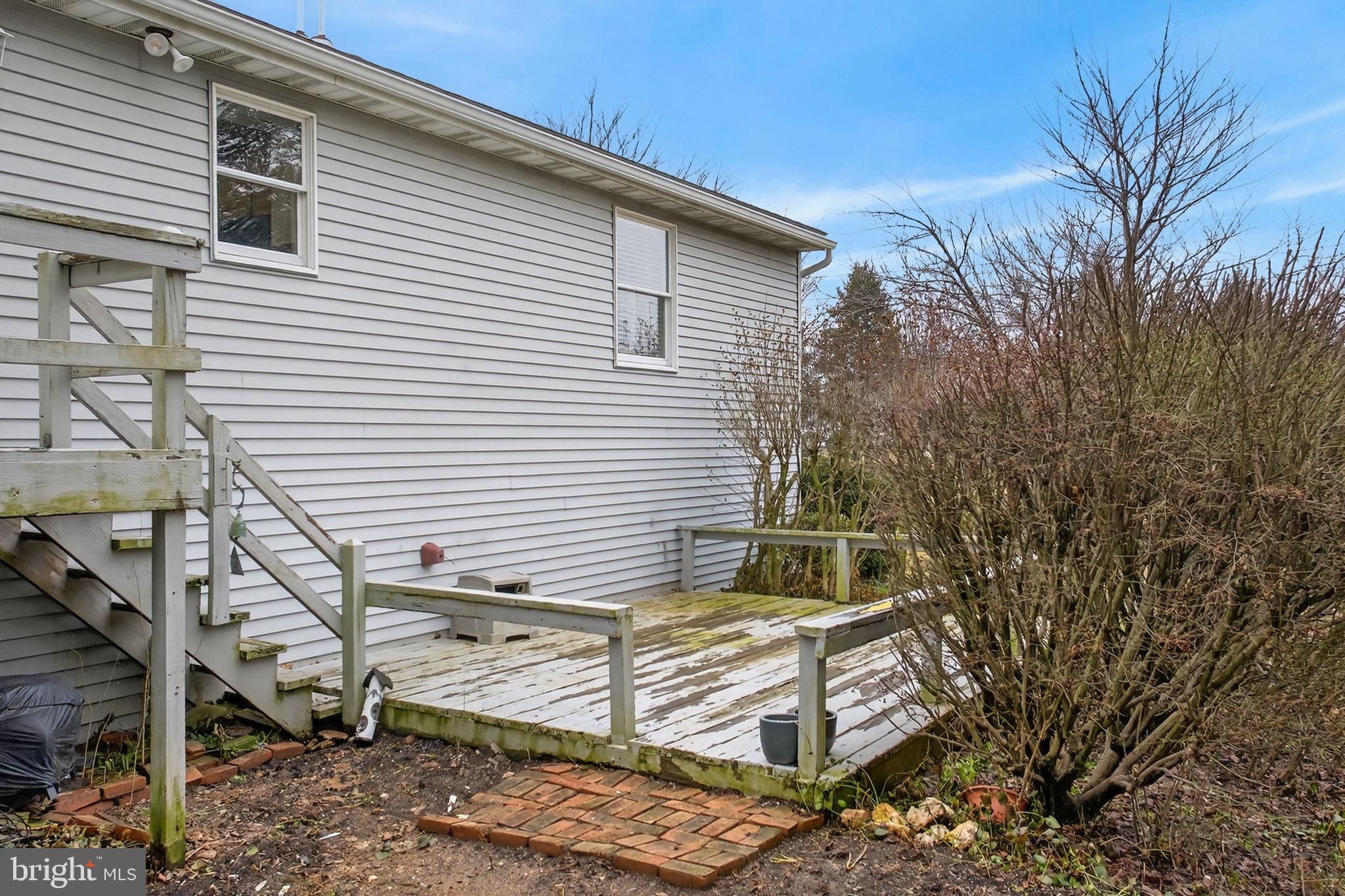 906 Snapper Dam Road Landisville, PA 17538 - Photo 35 of 43 Deck