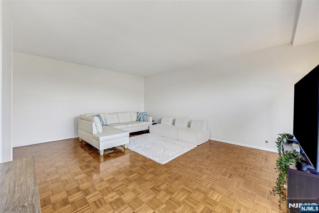 4 Horizon Road, Unit 631 Fort Lee, NJ 07024 - Photo 9 of 41 Gallery Image 9