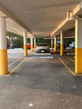 $2,150 | 7928 West Drive, Unit 404, North Bay Village, FL 33141