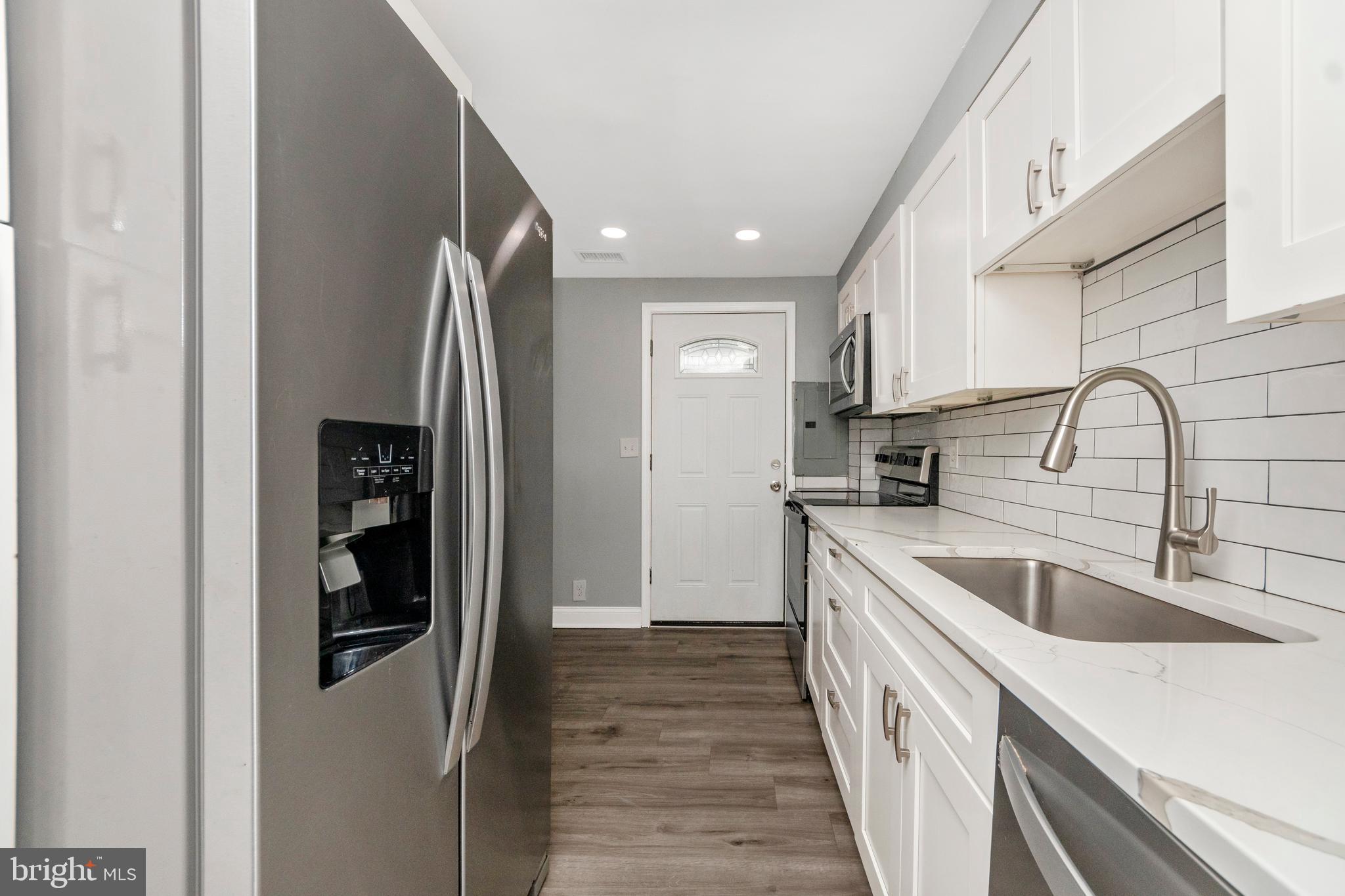 7702 Burnside Road Landover, MD 20785 - Photo 18 of 52