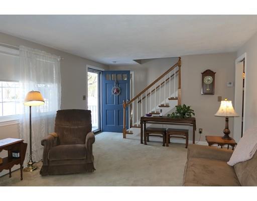 18 Meadow View Road Wakefield, MA 01880 - Photo 4 of 24 Gallery Image 4