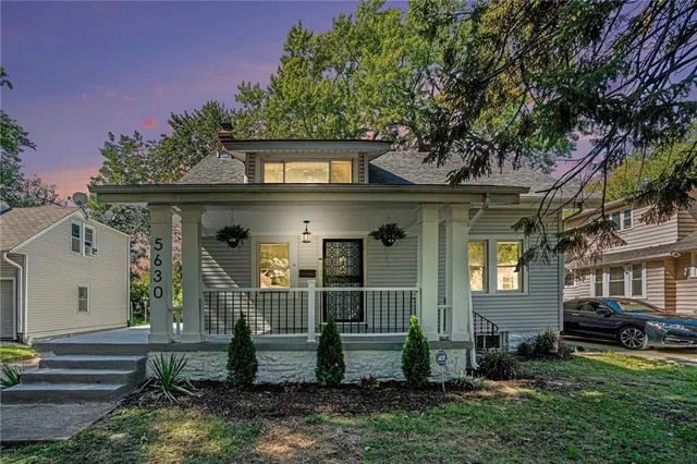 $259,000 | 5630 Woodland Avenue, Kansas City, MO 64110