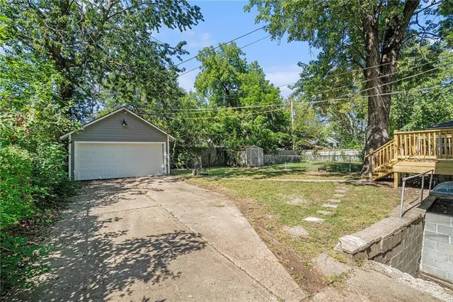 $259,000 | 5630 Woodland Avenue, Kansas City, MO 64110