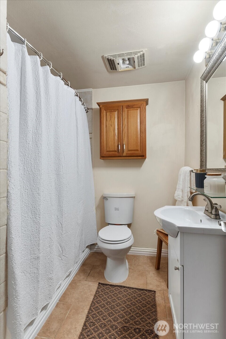 17312 Gravenstein Road Bothell, WA 98012 - Photo 33 of 40