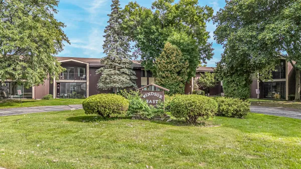 $134,900 | 1699 Alcan Drive, Unit 212, Menasha, WI 54952