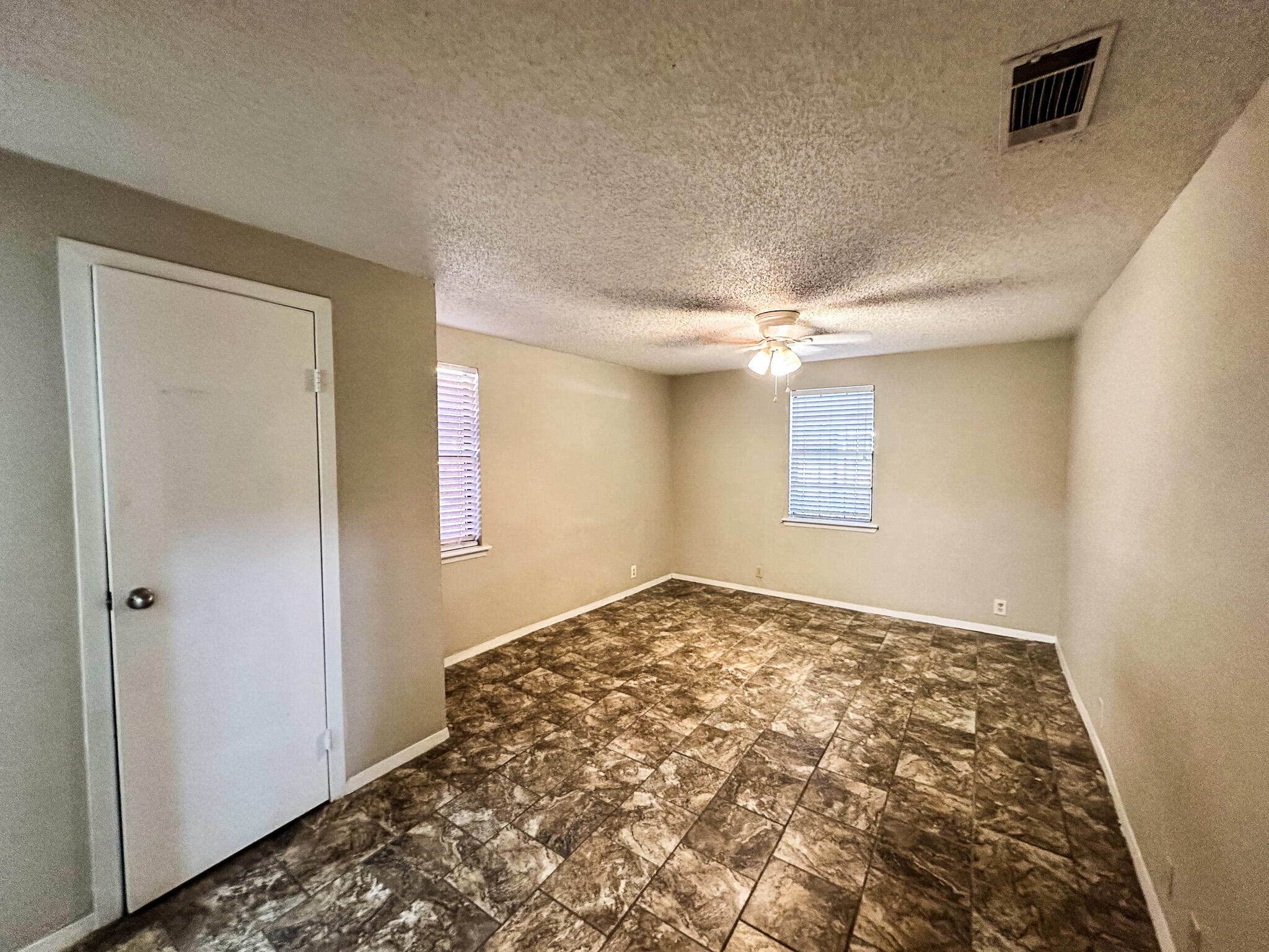 2101 48th Street Lubbock, TX 79412 - Photo 14 of 36 a view of empty room