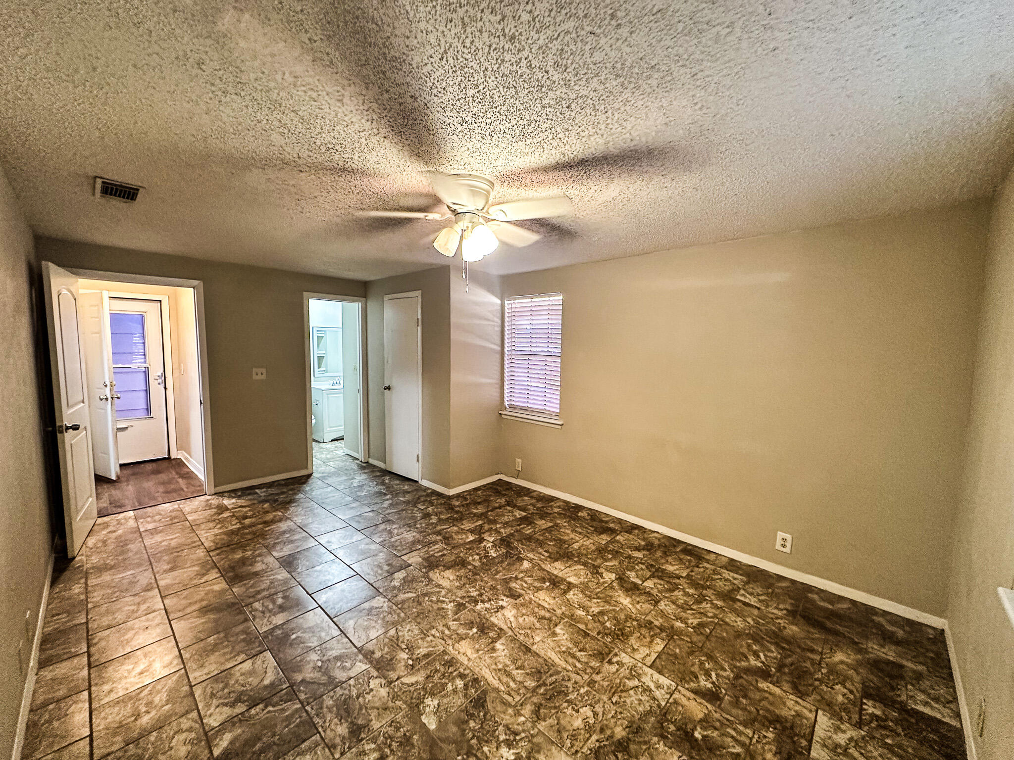 2101 48th Street Lubbock, TX 79412 - Photo 35 of 36 a view of an empty room