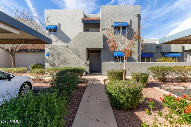 $258,000 | 220 North 22nd Place, Unit 2059, Mesa, AZ 85213