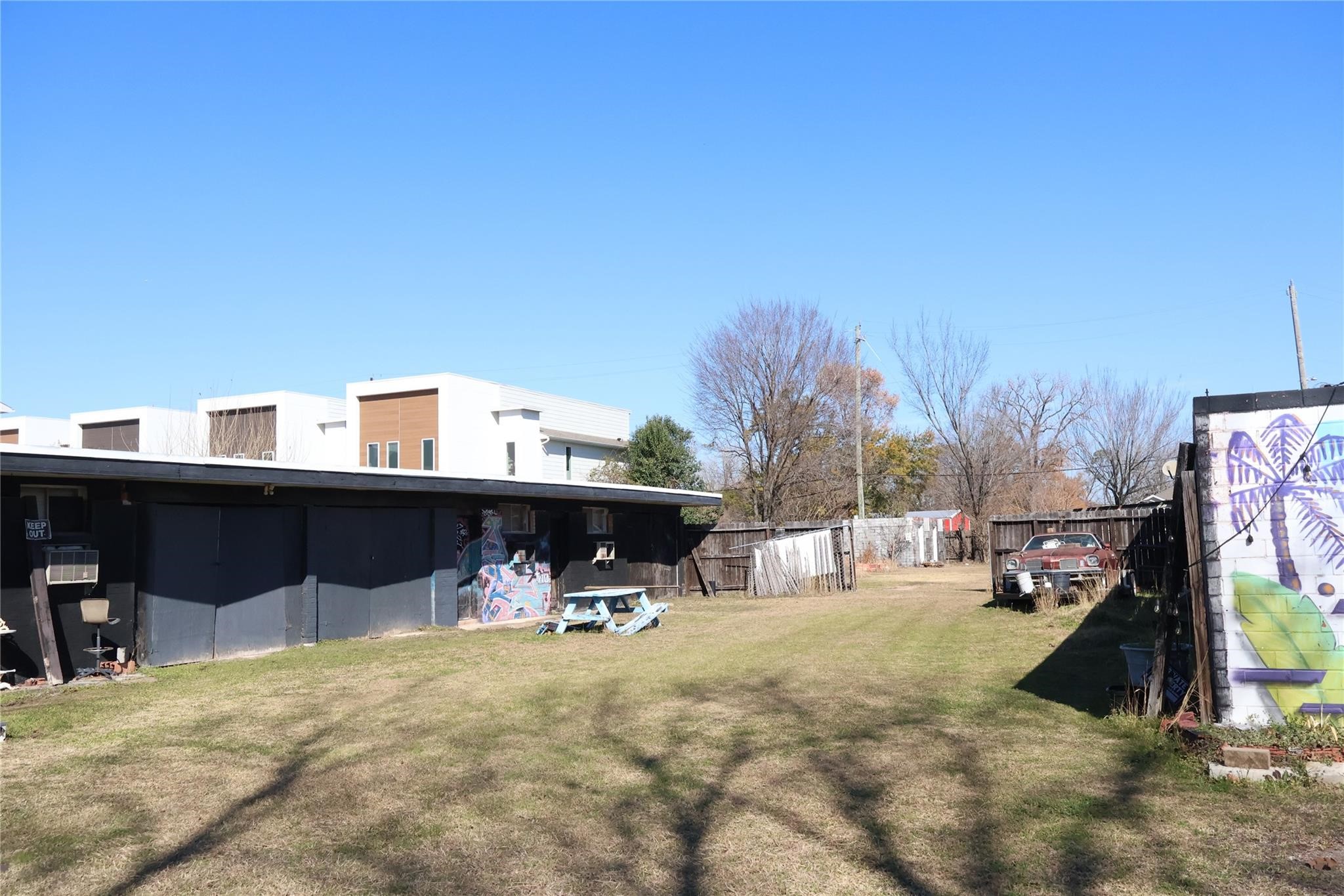 5519 Rosslyn Road Houston, TX 77091 - Photo 2 of 5