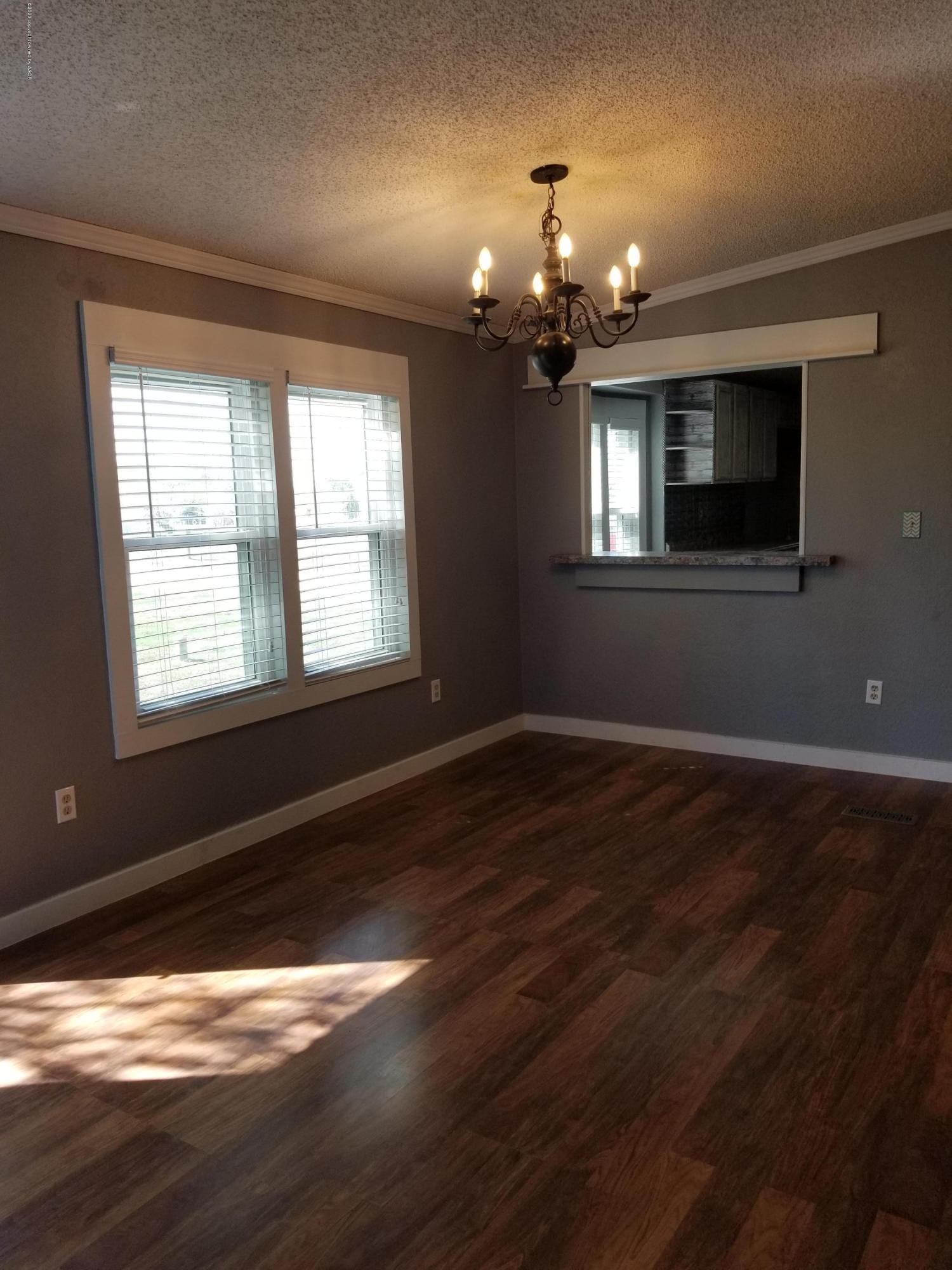 12307 Lazy B Road Amarillo, TX 79118 - Photo 4 of 32 dining area