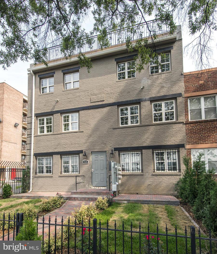 River View Condominiums